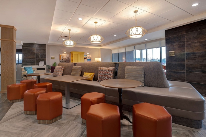 Imagen de los interiores del Hotel Home2 Suites by Hilton Dekalb. Foto 14