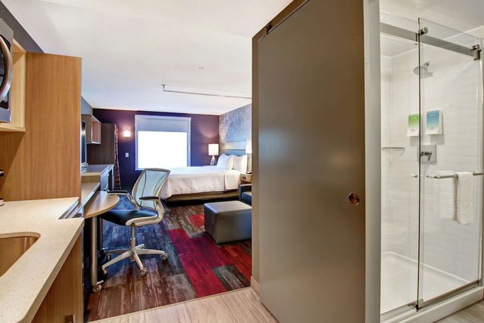 Imagen de la habitación del Hotel Home2 Suites by Hilton Edmonton South. Foto 3