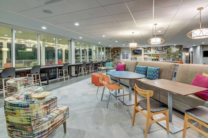 Imagen de los interiores del Hotel Home2 Suites by Hilton Foley. Foto 19