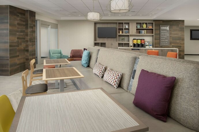 Imagen del bar/restaurante del Hotel Home2 Suites by Hilton Fort Myers Airport. Foto 6
