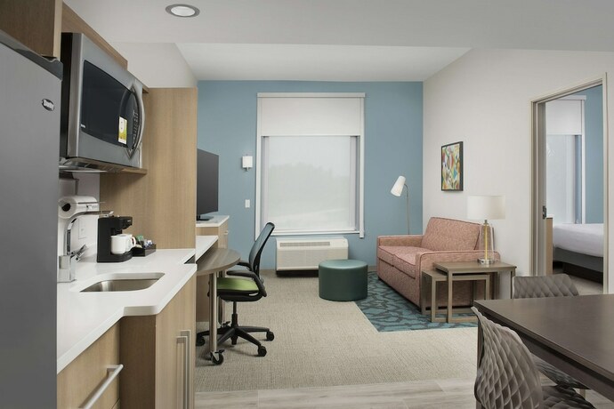 Imagen de la habitación del Hotel Home2 Suites by Hilton Fort Myers Airport. Foto 17