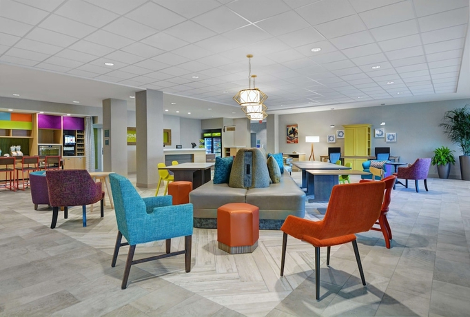 Imagen de los interiores del Hotel Home2 Suites by Hilton Fort Myers Colonial Blvd. Foto 15