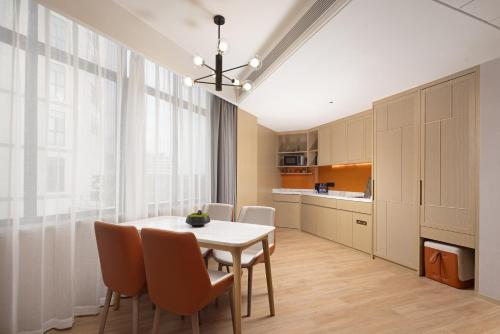 Imagen general del Hotel Home2 Suites by Hilton Guangzhou Baiyun Airport West. Foto 3