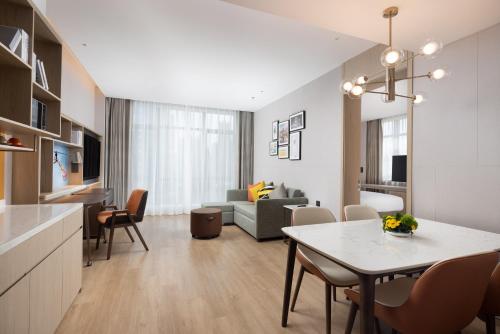 Imagen de la habitación del Hotel Home2 Suites by Hilton Guiyang Guanshanhu. Foto 20