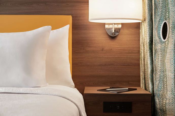 Imagen de la habitación del Hotel Home2 Suites by Hilton Harrisburg North. Foto 10