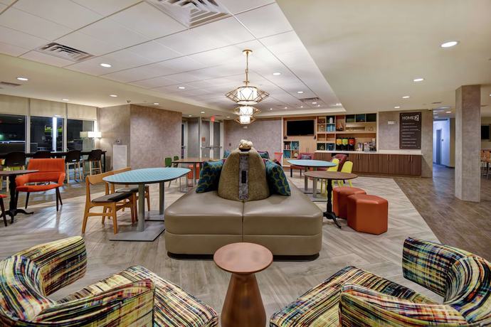 Imagen de los interiores del Hotel Home2 Suites by Hilton Harvey New Orleans Westbank. Foto 19
