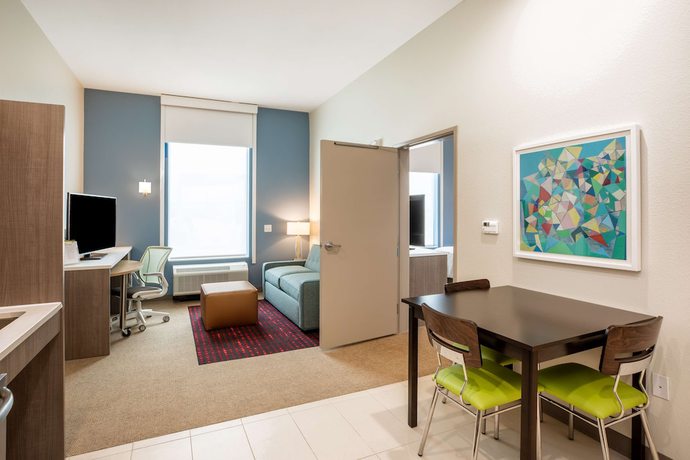 Imagen de la habitación del Hotel Home2 Suites by Hilton Houston IAH Airport Beltway 8. Foto 1