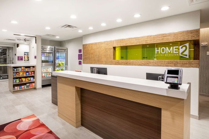 Imagen de los interiores del Hotel Home2 Suites by Hilton Houston IAH Airport Beltway 8. Foto 17