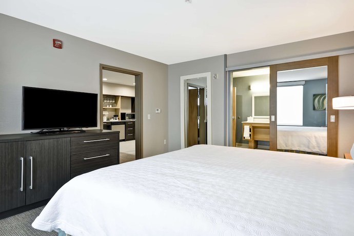 Imagen de la habitación del Hotel Home2 Suites by Hilton Jackson MI. Foto 17