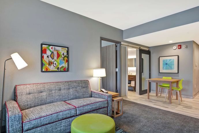 Imagen de la habitación del Hotel Home2 Suites by Hilton Jacksonville-South/St. Johns Town Ctr. Foto 2