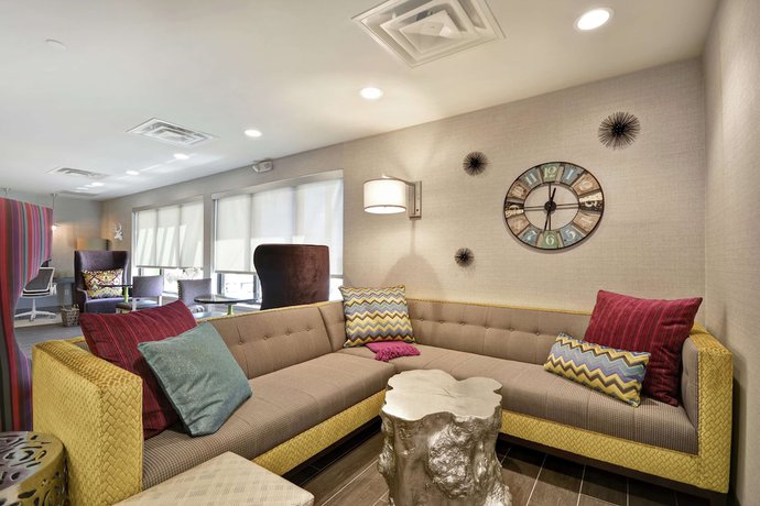 Imagen de los interiores del Hotel Home2 Suites by Hilton KCI Airport. Foto 19