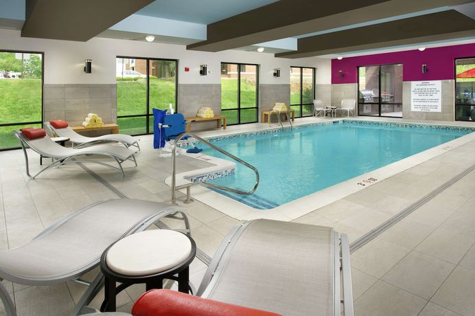 Imagen de la piscina del Hotel Home2 Suites by Hilton Louisville East/Hurstbourne. Foto 20