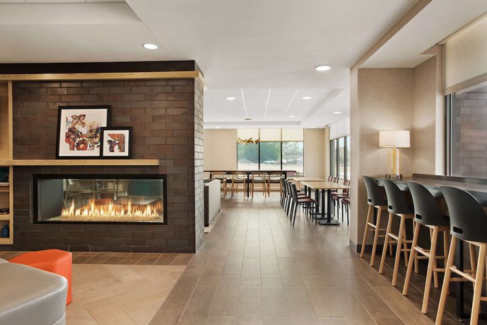 Imagen de los interiores del Hotel Home2 Suites by Hilton Madison Central Alliant Energy Center. Foto 20