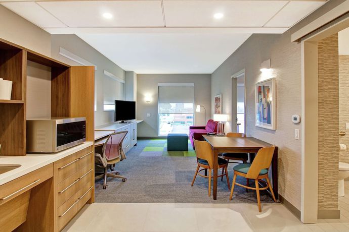 Imagen de la habitación del Hotel Home2 Suites by Hilton Montreal Dorval. Foto 10