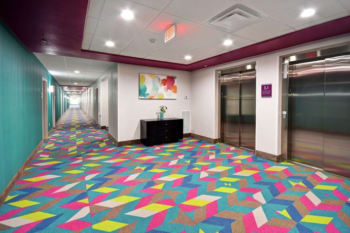 Imagen de los interiores del Hotel Home2 Suites by Hilton Oklahoma City Airport. Foto 16