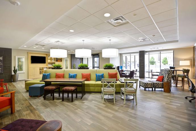 Imagen de los interiores del Hotel Home2 Suites by Hilton Opelika Auburn. Foto 13