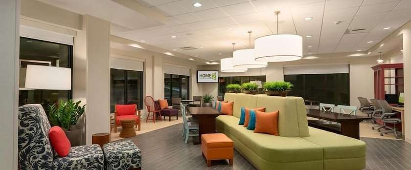 Imagen de los interiores del Hotel Home2 Suites by Hilton Opelika Auburn. Foto 15