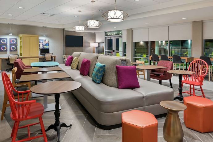 Imagen de los interiores del Hotel Home2 Suites by Hilton Orlando Near UCF. Foto 19