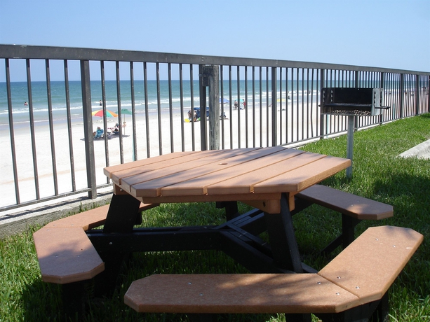 Imagen de los exteriores del Hotel Home2 Suites by Hilton Ormond Beach Oceanfront. Foto 8