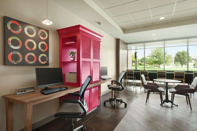 Imagen de los interiores del Hotel Home2 Suites by Hilton Overland Park. Foto 19