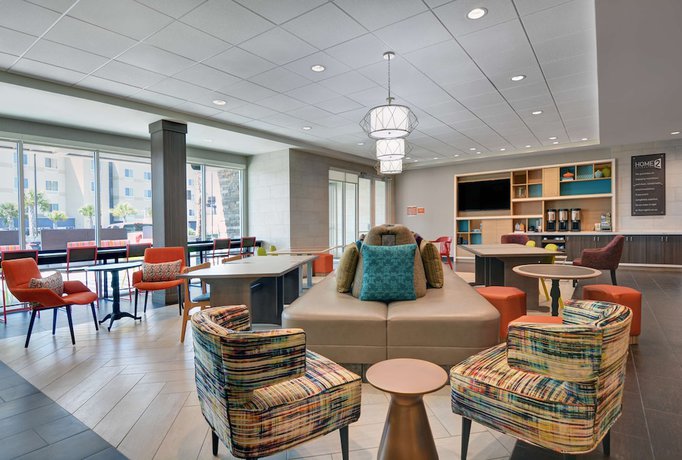 Imagen de los interiores del Hotel Home2 Suites by Hilton Panama City Beach, FL. Foto 14