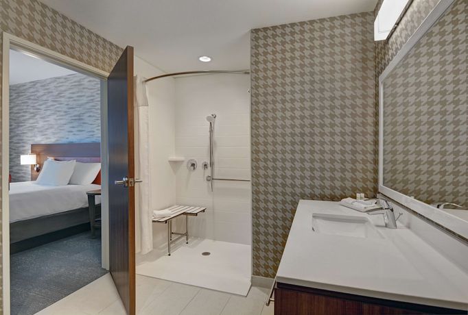 Imagen de la habitación del Hotel Home2 Suites by Hilton Panama City Beach, FL. Foto 8
