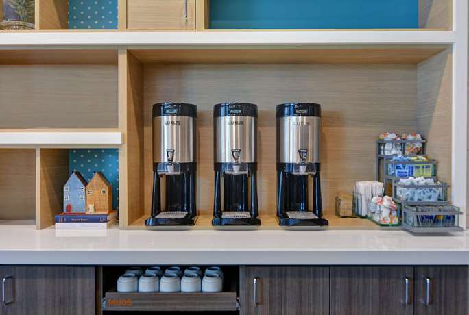 Imagen de los interiores del Hotel Home2 Suites by Hilton Panama City Beach, FL. Foto 20