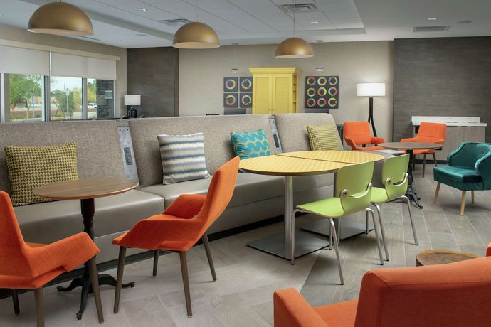 Imagen de los interiores del Hotel Home2 Suites by Hilton Phoenix Airport South. Foto 18