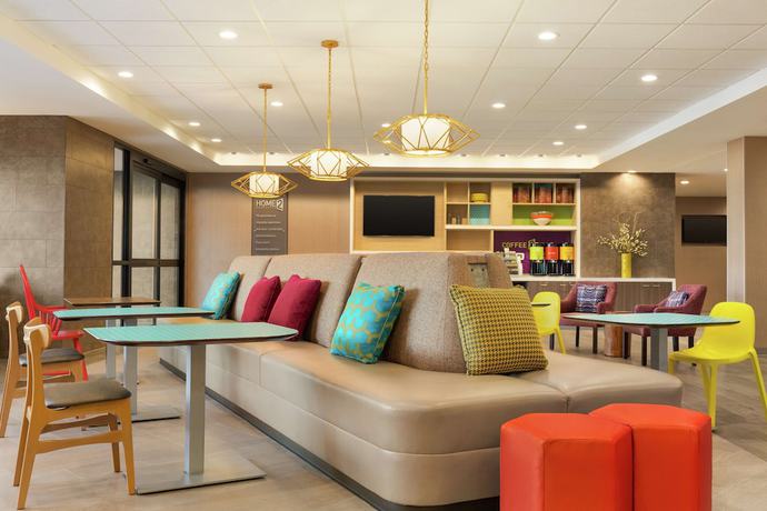 Imagen de los interiores del Hotel Home2 Suites by Hilton Portland Airport OR. Foto 16
