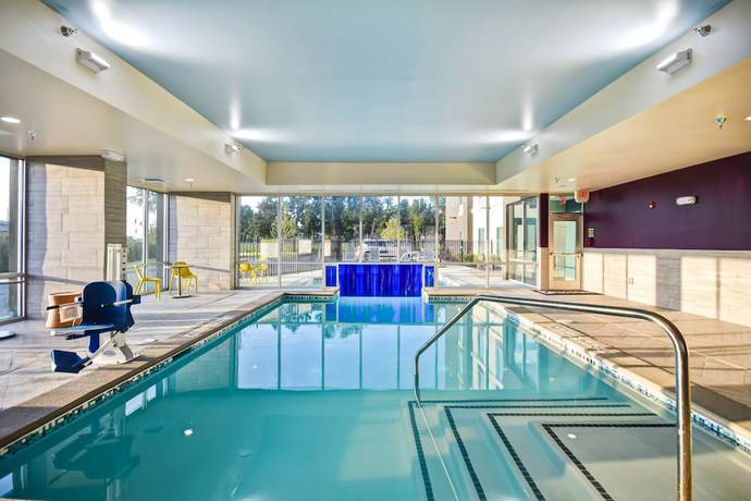 Imagen de la piscina del Hotel Home2 Suites by Hilton Portland Hillsboro. Foto 19