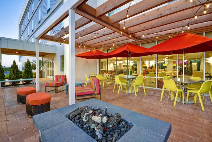 Imagen general del Hotel Home2 Suites by Hilton Queensbury Lake George. Foto 5