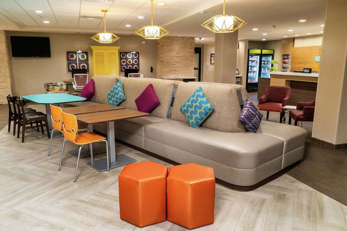 Imagen de los interiores del Hotel Home2 Suites by Hilton Roseville Sacramento. Foto 18