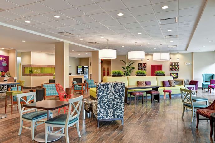 Imagen de los interiores del Hotel Home2 Suites by Hilton Summerville. Foto 18