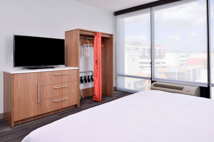 Imagen de la habitación del Hotel Home2 Suites by Hilton Tampa Downtown Channel District. Foto 2