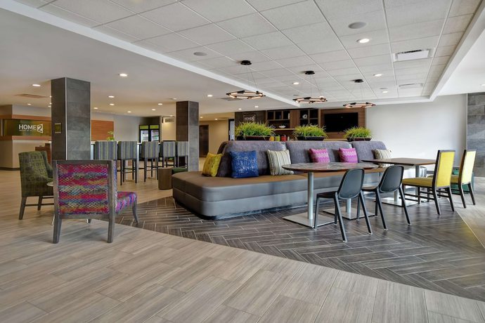Imagen de los interiores del Hotel Home2 Suites by Hilton Taylor Detroit. Foto 19