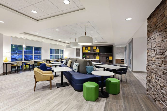 Imagen de los interiores del Hotel Home2 Suites by Hilton Temecula. Foto 19