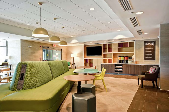 Imagen de los interiores del Hotel Home2 Suites by Hilton Walpole Foxboro. Foto 17
