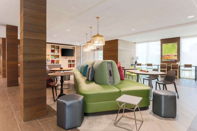 Imagen de los interiores del Hotel Home2 Suites by Hilton West Sacramento, CA. Foto 17
