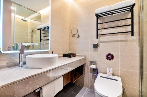 Imagen general del Hotel HomeInn Selection Harbin Central Street Sophia Church. Foto 1