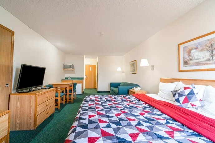 Imagen de la habitación del Hotel HomeTown Inn By OYO Texhoma, OK. Foto 11