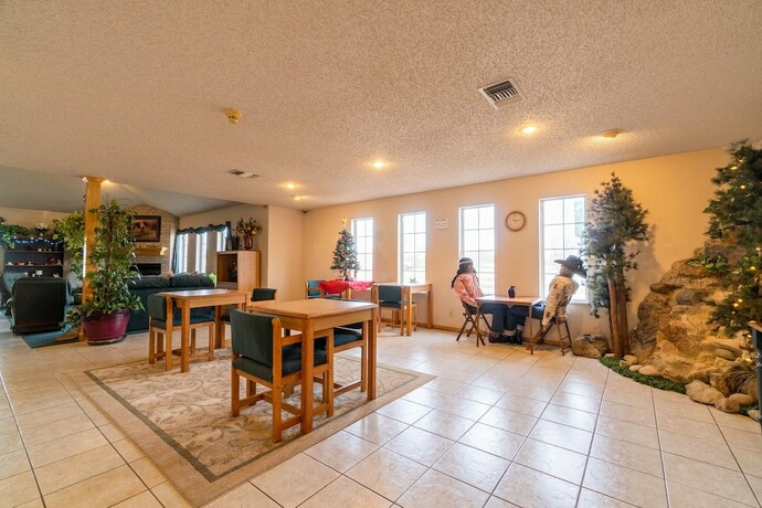 Imagen general del Hotel HomeTown Inn By OYO Texhoma, OK. Foto 2