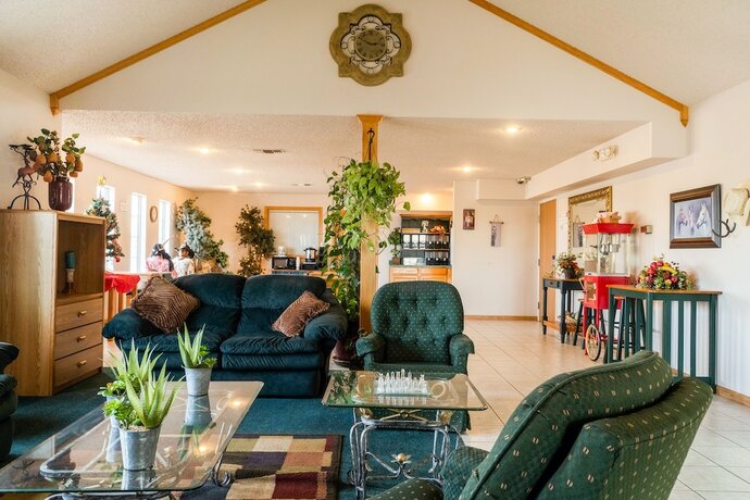 Imagen general del Hotel HomeTown Inn By OYO Texhoma, OK. Foto 8