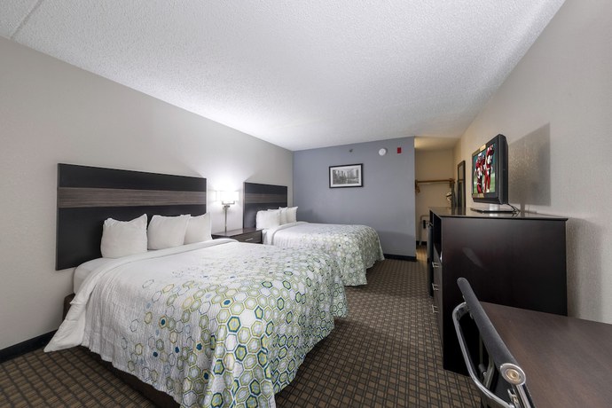 Imagen de la habitación del Hotel HomeTown Inn by Red Roof East Syracuse. Foto 8