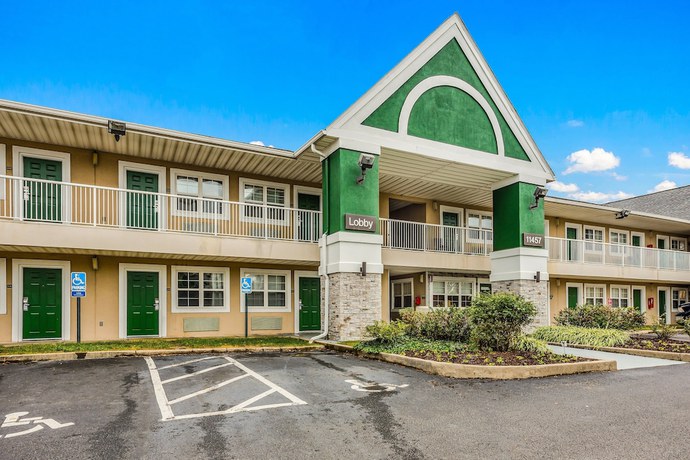 Imagen general del Hotel HomeTowne Studios By Red Roof Cincinnati - Sharonville. Foto 3