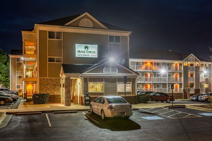 Imagen general del Hotel HomeTowne Studios By Red Roof Gainesville, GA. Foto 5