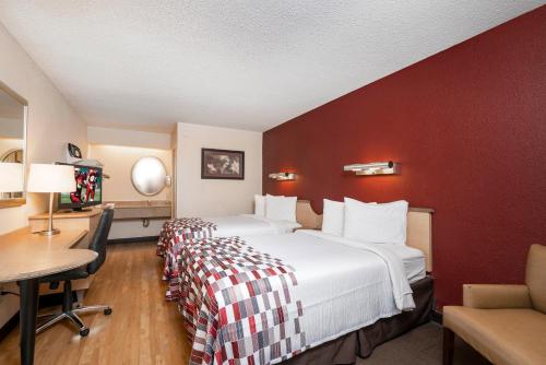 Imagen general del Hotel HomeTowne Studios By Red Roof Mystic - New London. Foto 8