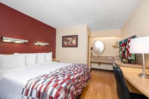 Imagen general del Hotel HomeTowne Studios By Red Roof Mystic - New London. Foto 12