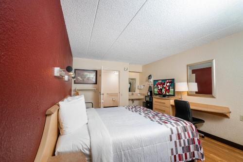 Imagen general del Hotel HomeTowne Studios By Red Roof Mystic - New London. Foto 14