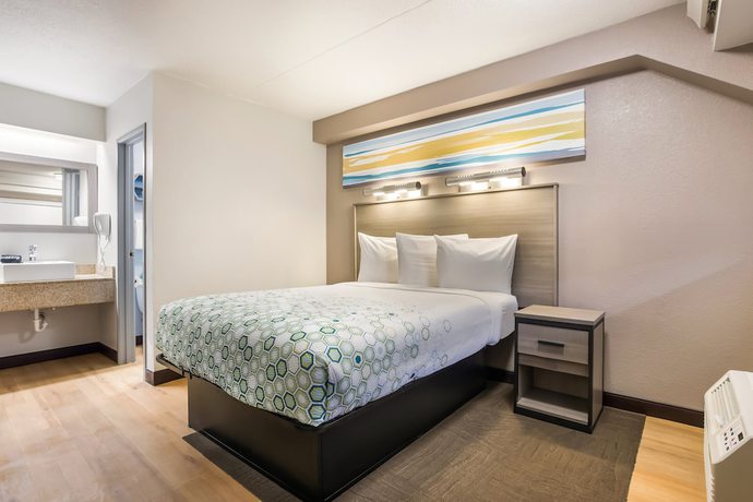 Imagen de la habitación del Hotel HomeTowne Studios By Red Roof Princeton &ndash; Ewing/ Lawrenceville. Foto 6