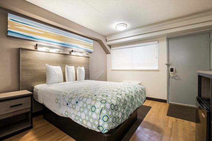 Imagen de la habitación del Hotel HomeTowne Studios By Red Roof Princeton &ndash; Ewing/ Lawrenceville. Foto 10